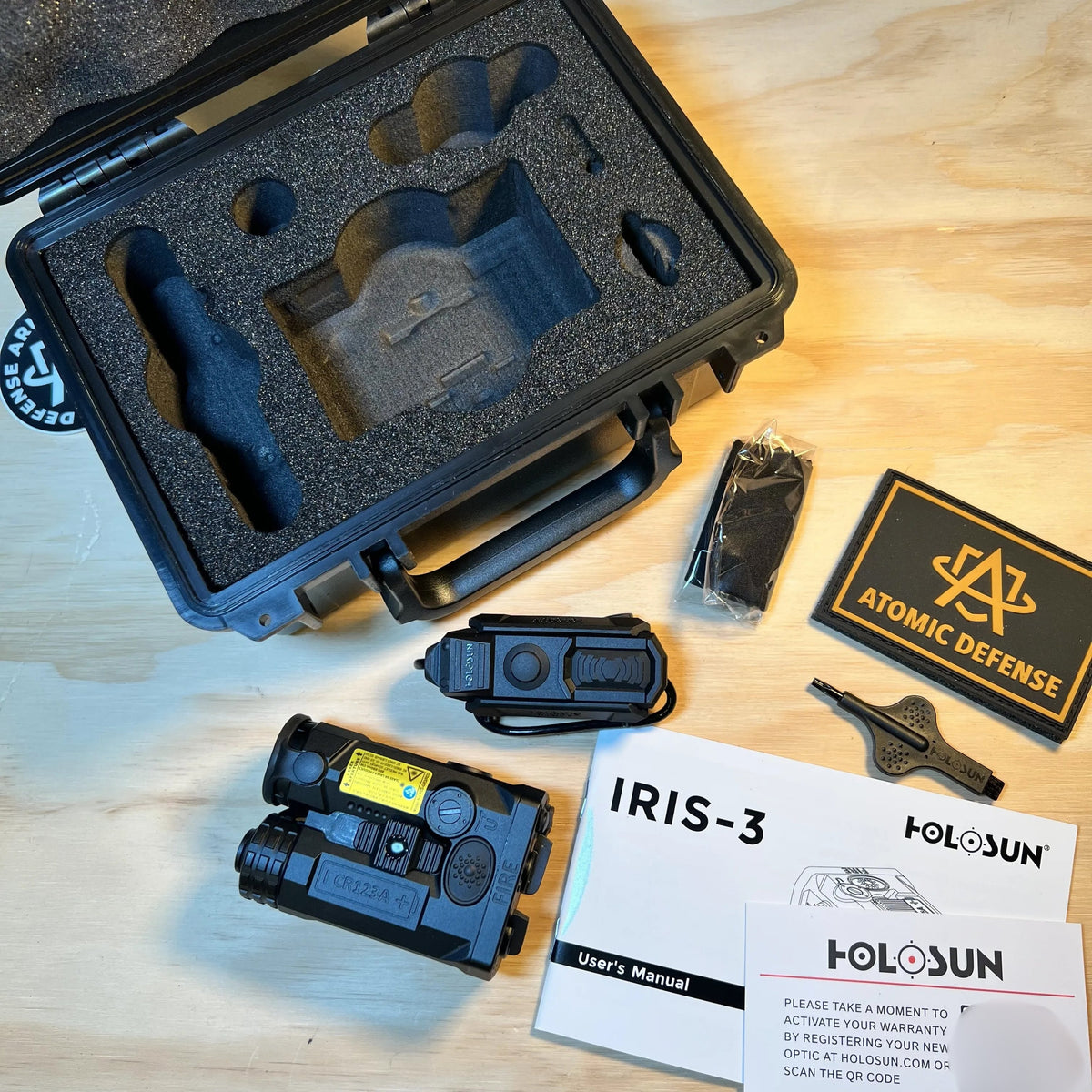 Holosun Technologies IRIS 3 - Triple Function - Rifle Illuminator & Laser/Infrared System - Green/IR Laser - IR Illuminator - Fits Picatinny - Remote Dual Activated Button - Anodized Finish - Black