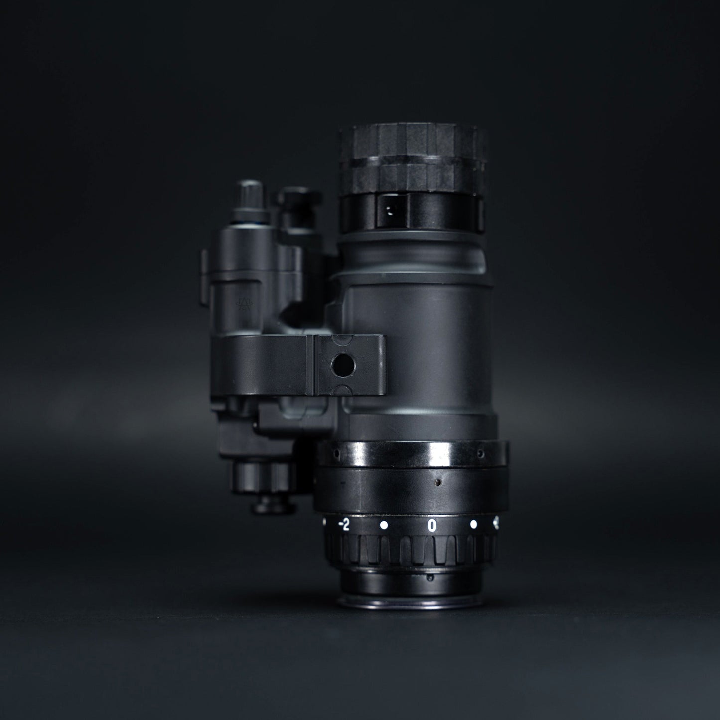 MH-14 - Gen 3 White Phosphor w/ Up to 3000 FOM & Manual Gain - Just 8.6 Oz & 50+ Hours of Runtime