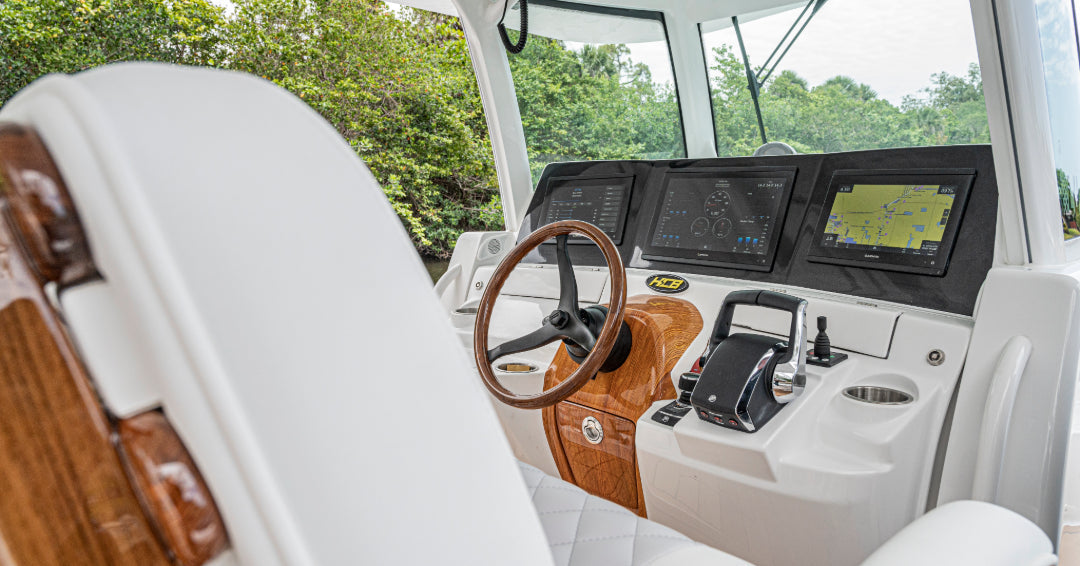 Garmin GPSMAP 8612 - Marine Chartplotter & GPS - Garmin Navionics+