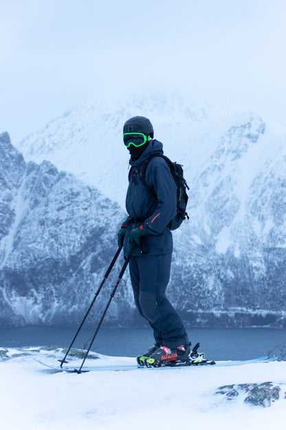 Team Wendy M-216 - w/ Princeton Tec Light & Superior Ventilation - Professional Ski Helmet