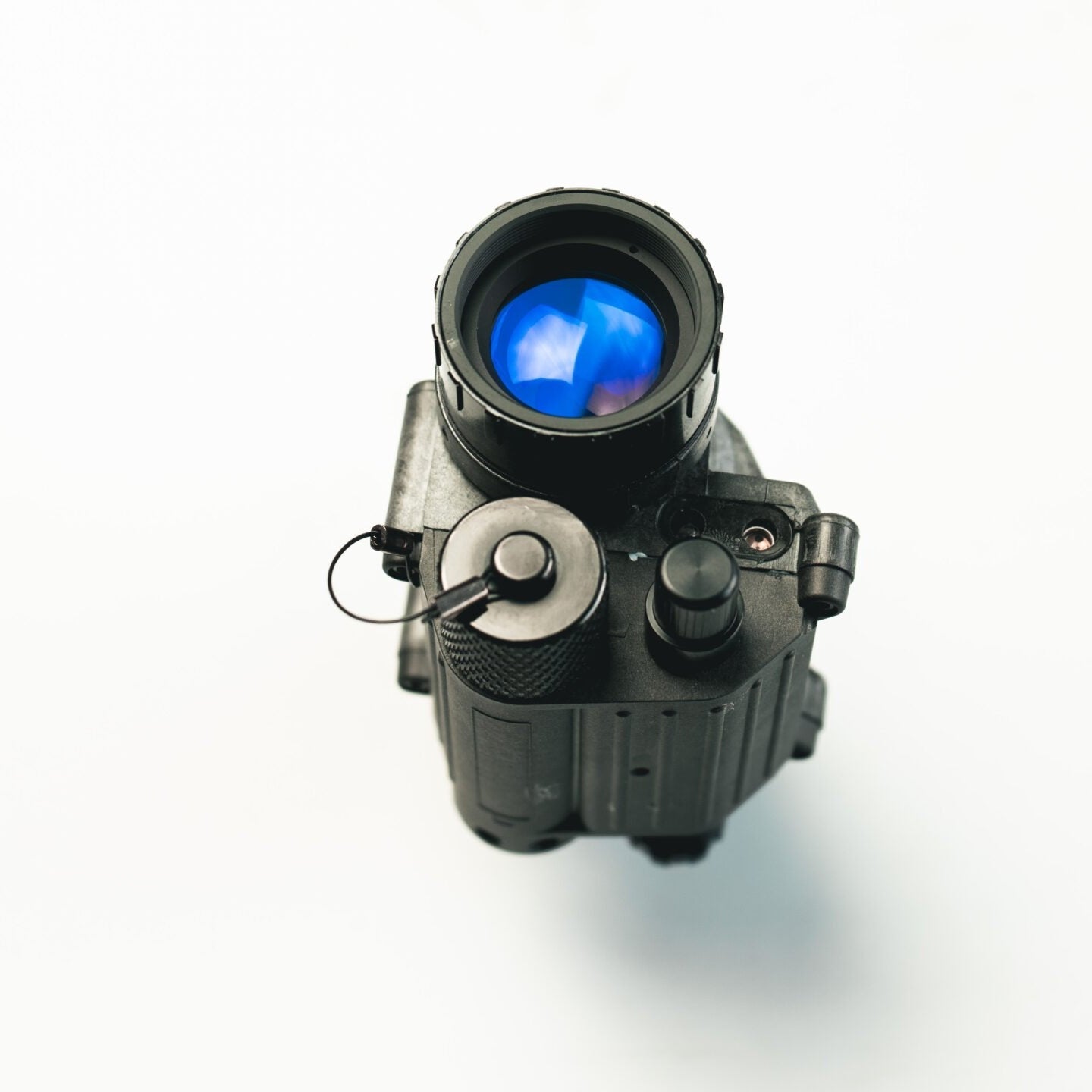 AN/PVS-14 Night Vision - Gen 3 White Phosphor 3000 FOM & Manual Gain - 50+ Hour Runtime