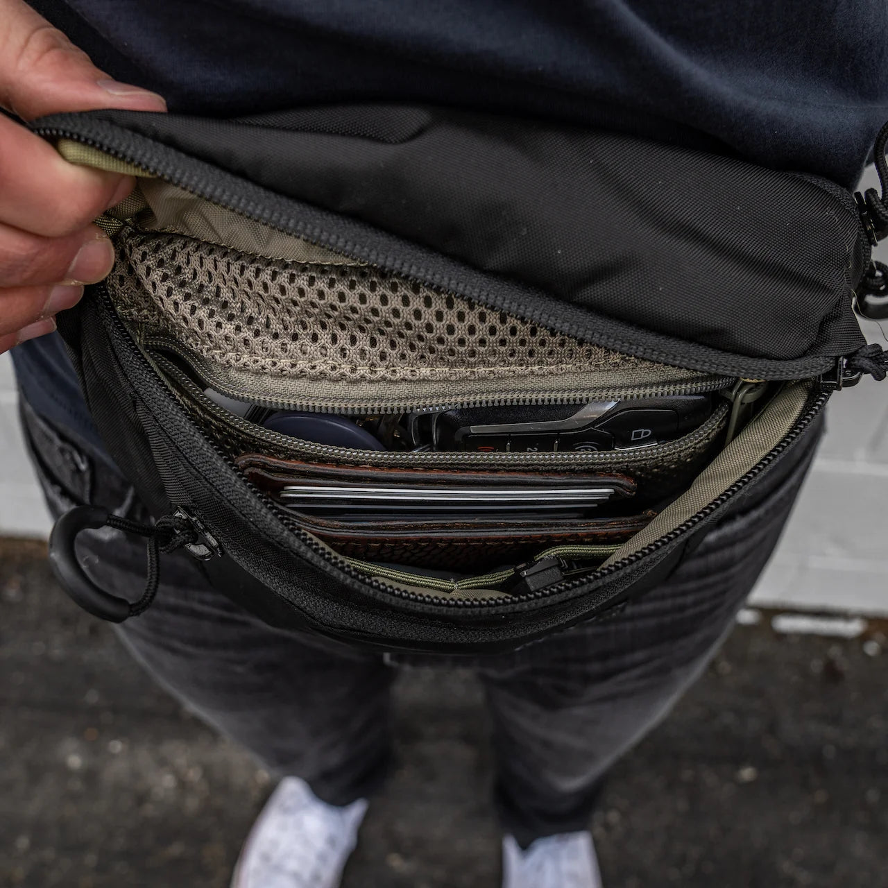 Eberlestock Bando Bag - Discreet CCW & Daily Gear Organizer - w/ Quick Medical Access
