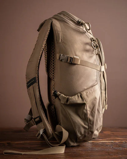 Eberlestock Brute Scout Hunting Pack - Ultralight 30L Fast-Attack Rucksack - Built to Stop Back Sweat & Shed Rain