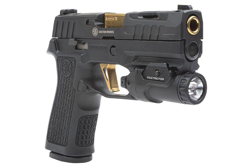 FOXTROT2R - 20,000 Candela WeaponLight w/ Dual-Fuel Power (Rechargeable or CR123A)