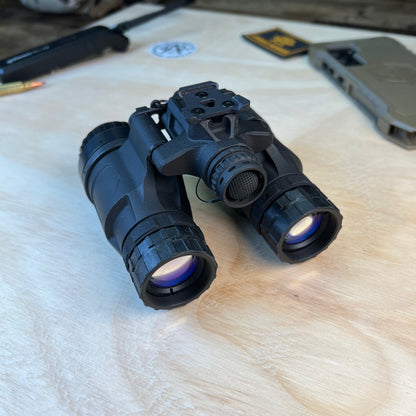 Nocturn Industries Katana - Up to 3000 FOM Gen 3 White Phosphor & 15oz - 100+ Hour Battery