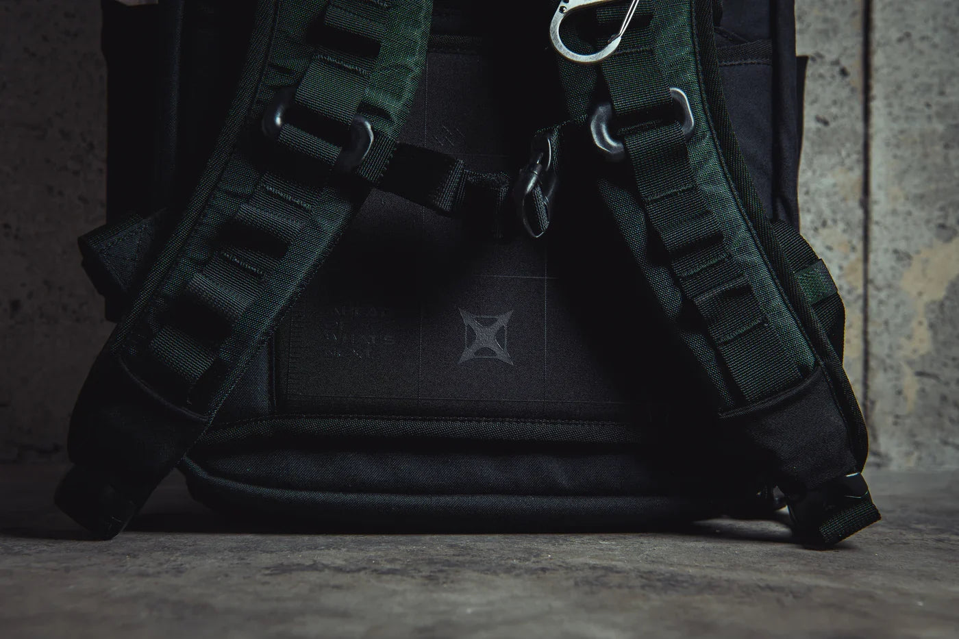 Vertx Gamut 32L - Discreet CCW & 16" Laptop Carry - Low-Vis Profile