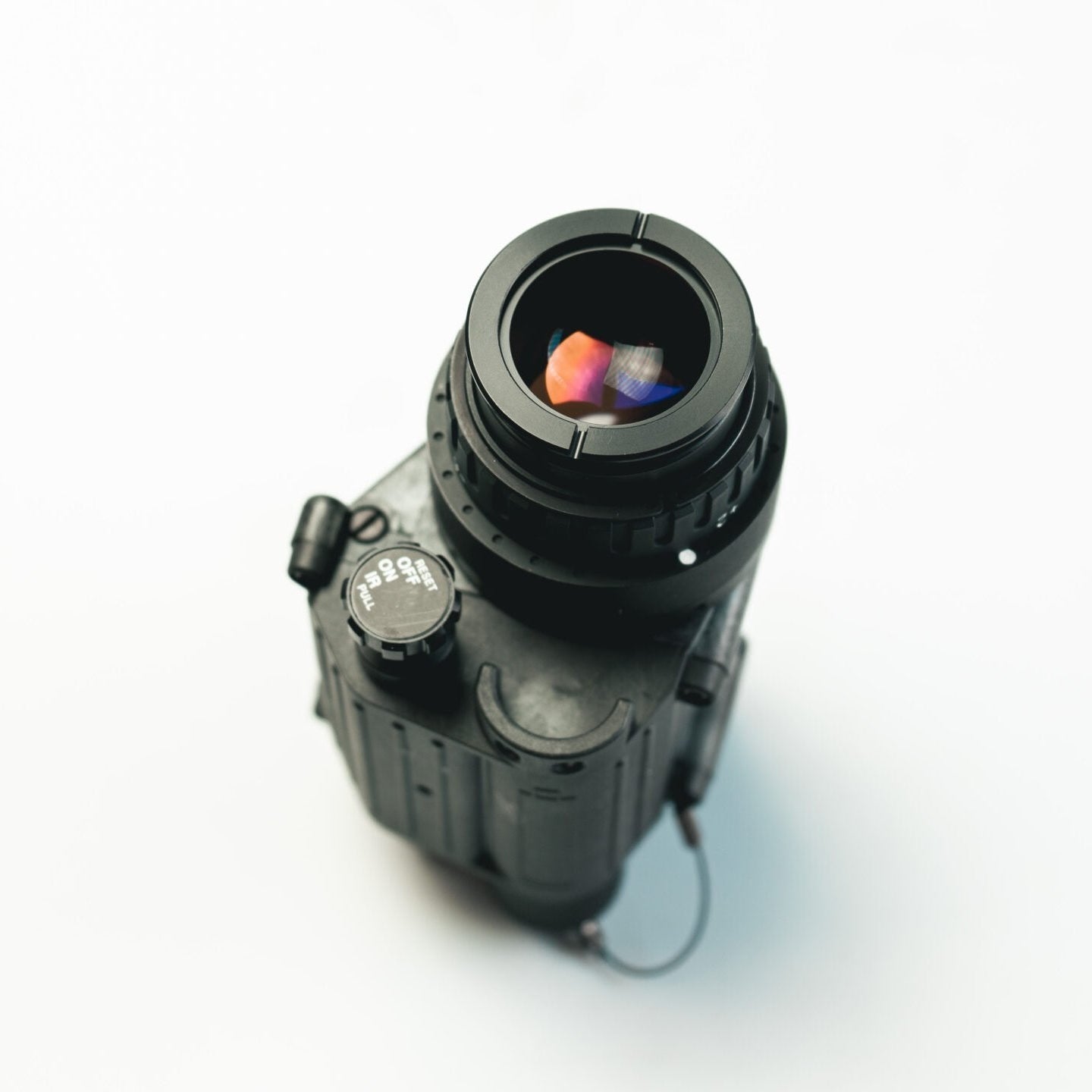 AN/PVS-14 Night Vision - Gen 3 White Phosphor 3000 FOM & Manual Gain - 50+ Hour Runtime